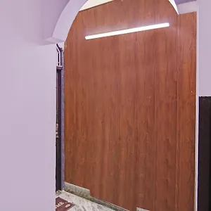 Flagship Decent Near Pvr Vikaspuri Delhi Hotel